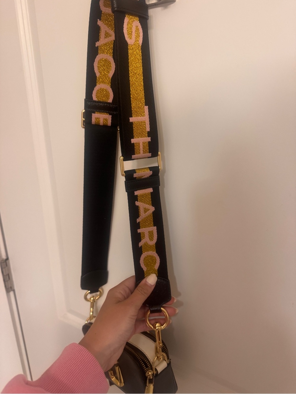 Marc Jacobs Black Crossbody Camera Bag with Cream Zip and Gold Hardware - Picture 2 of 4
